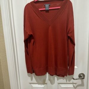 Matty M Women's V-Neck Sweater in Rust Red